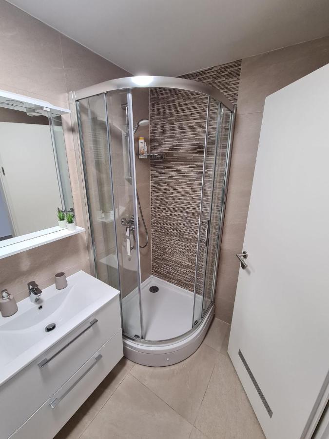 Apartman Malmar One Zagreb Buitenkant foto