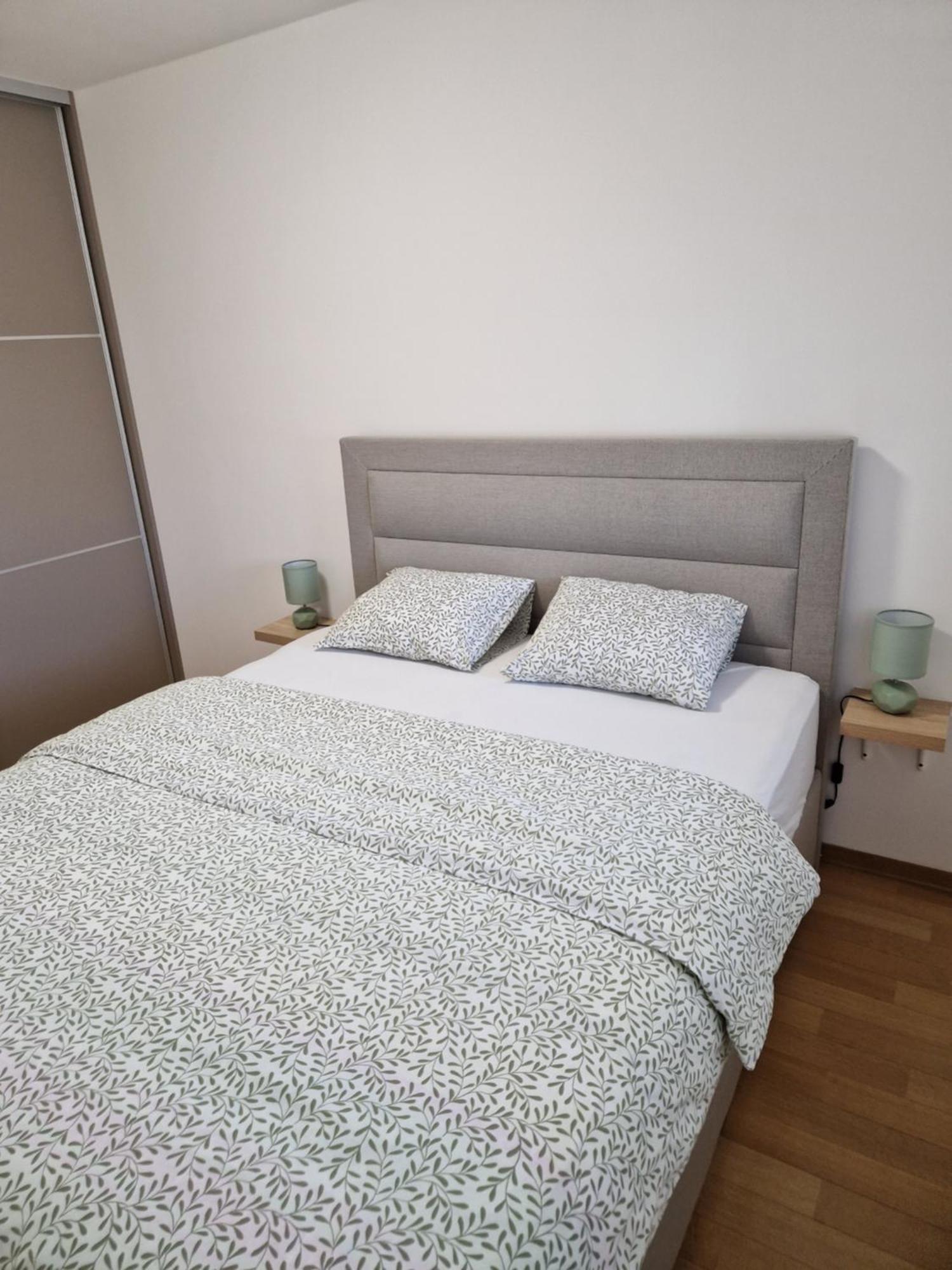 Apartman Malmar One Zagreb Buitenkant foto